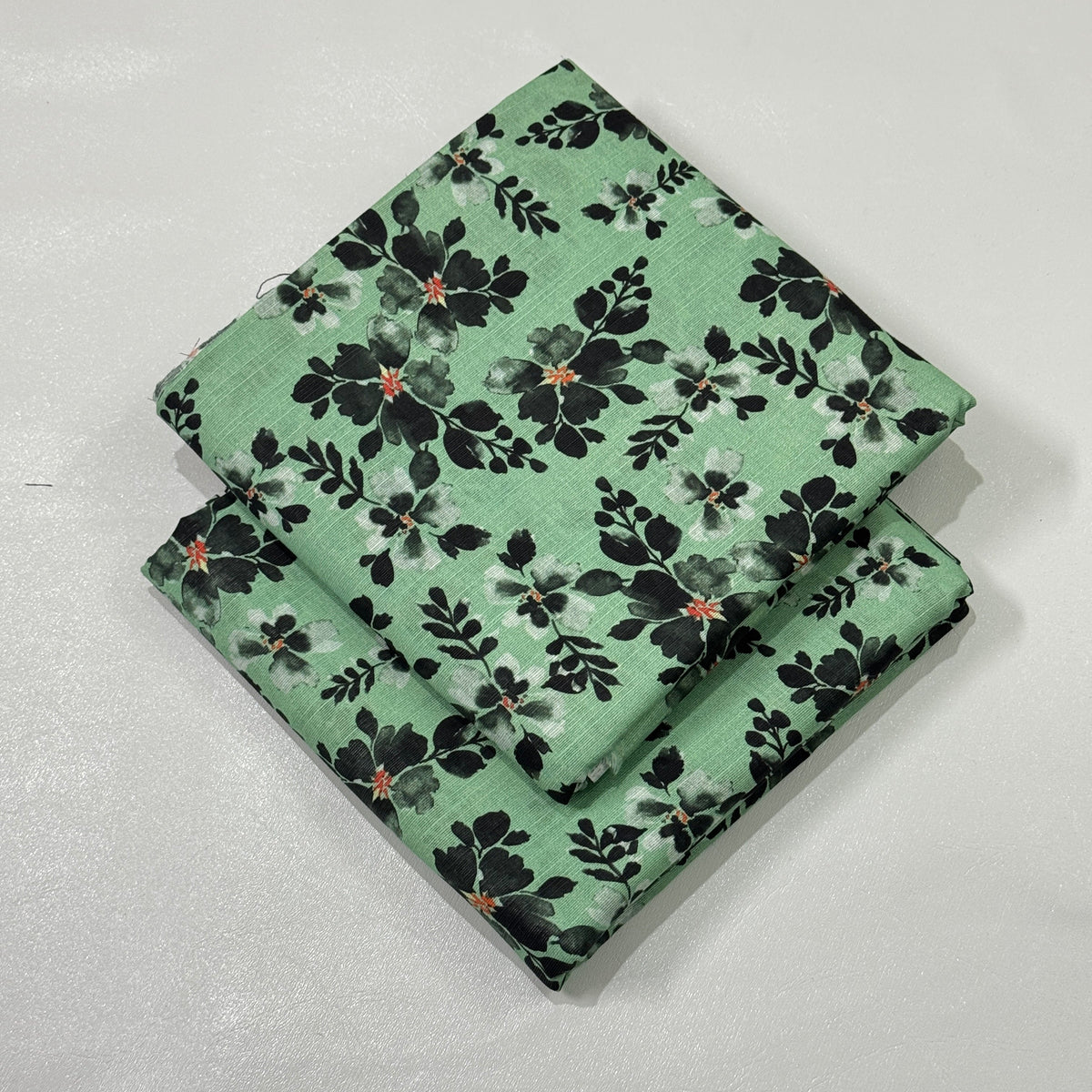 2 Pc Khaddar Printed Suit