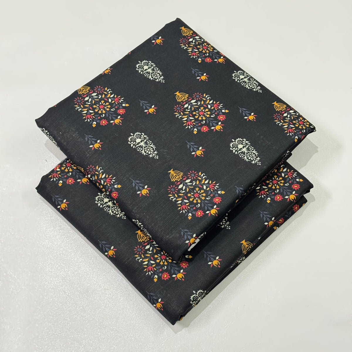 2 Pc Khaddar Printed Suit